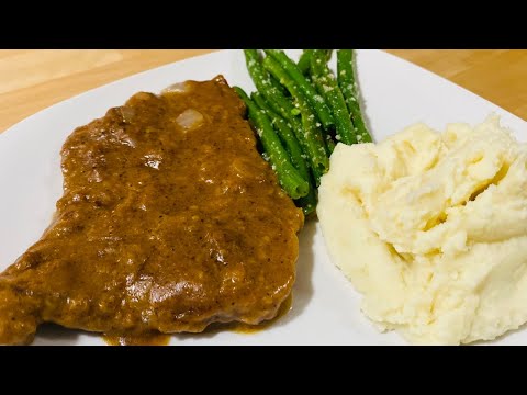 Easy Homemade Southern Smothered Steak and Onions | Comfort Food Classic