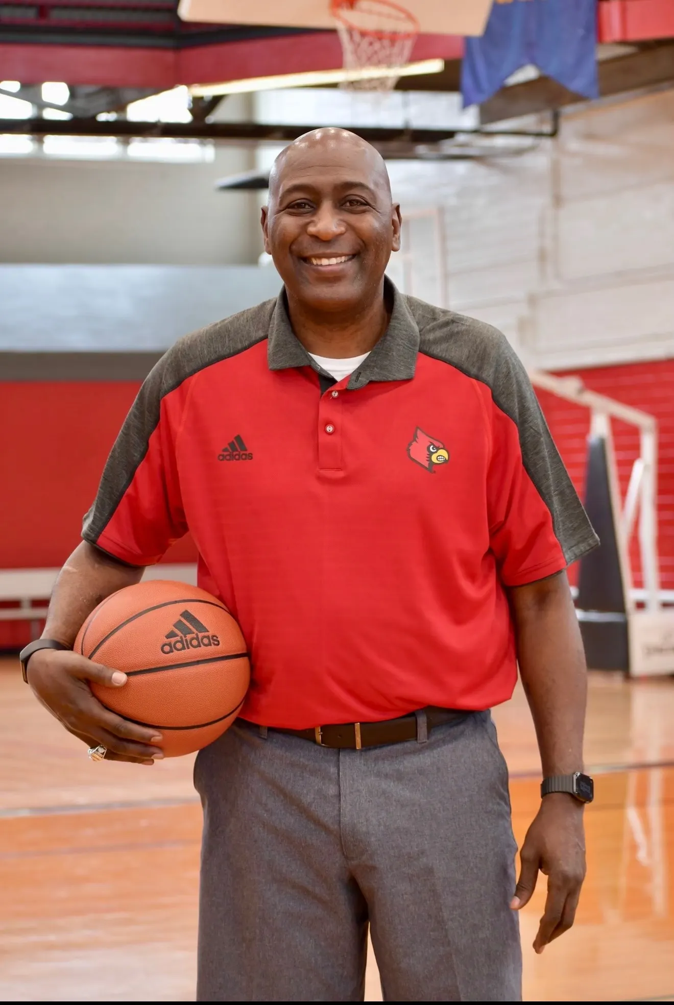 Robbie Valentine basketball camp coaching
